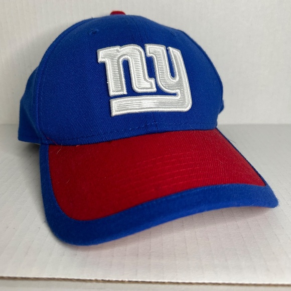 NY Giants Hat - Picture 3 of 4